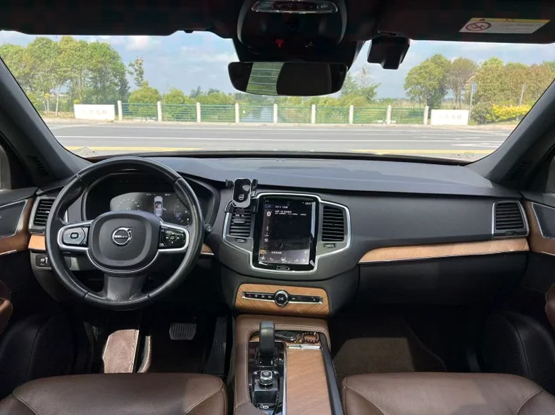 沃尔沃XC90 后面外观一