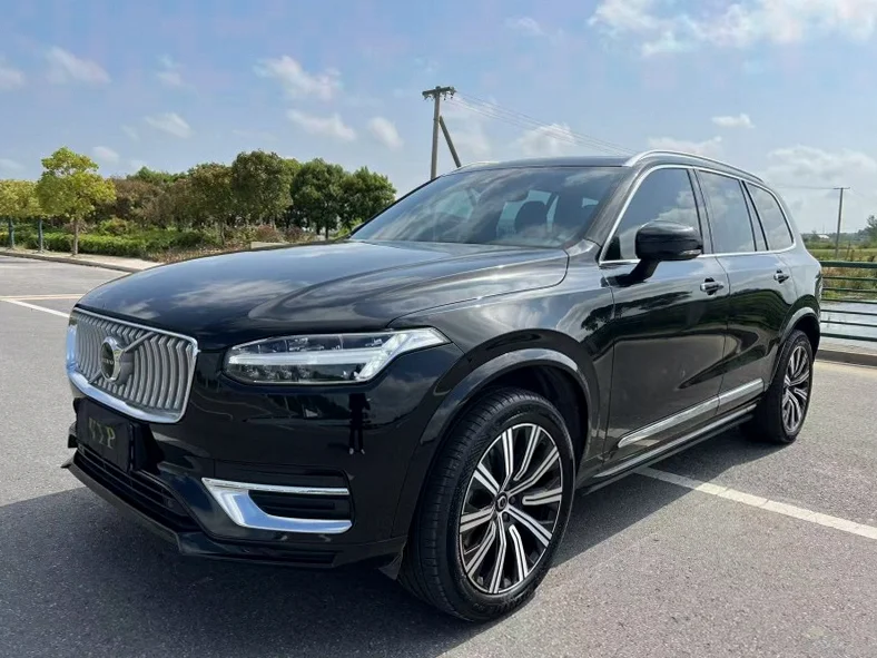 沃尔沃XC90 正面外观三