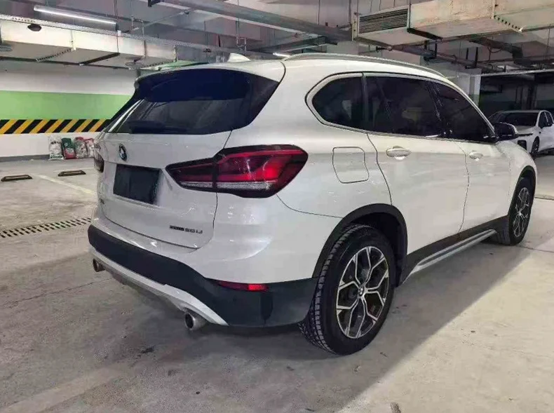 X1宝马 驾驶室