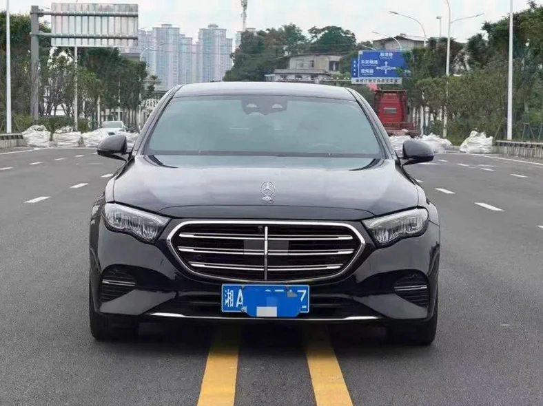 24年奔驰E300时尚