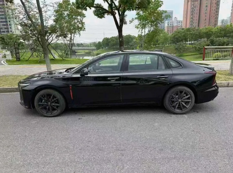 红旗H5 后面外观二