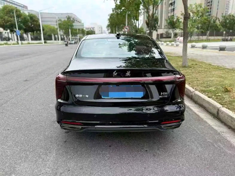 红旗H5 驾驶室