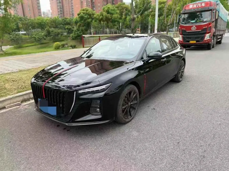 红旗H5 正面外观三