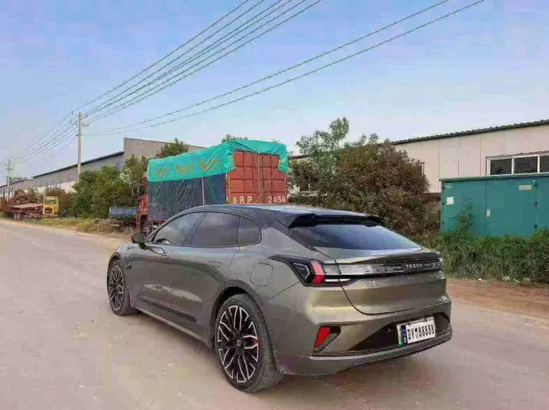 极氪汽车001 后面外观一