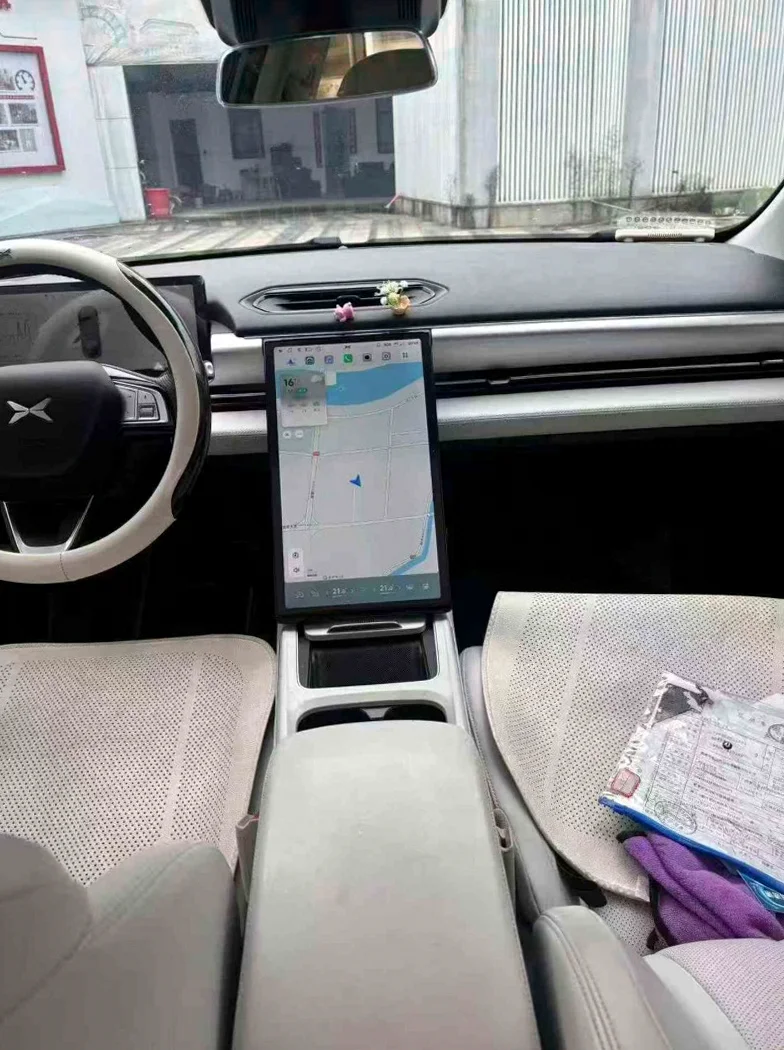 小鹏汽车P5 后面外观一