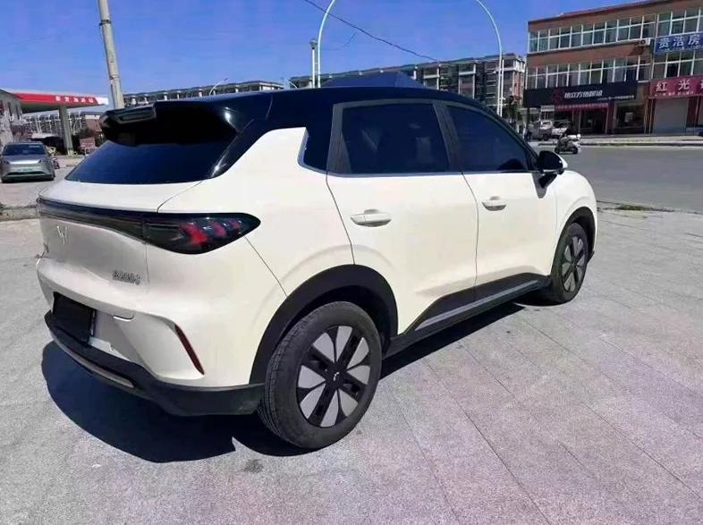 五菱汽车缤果 后面外观三