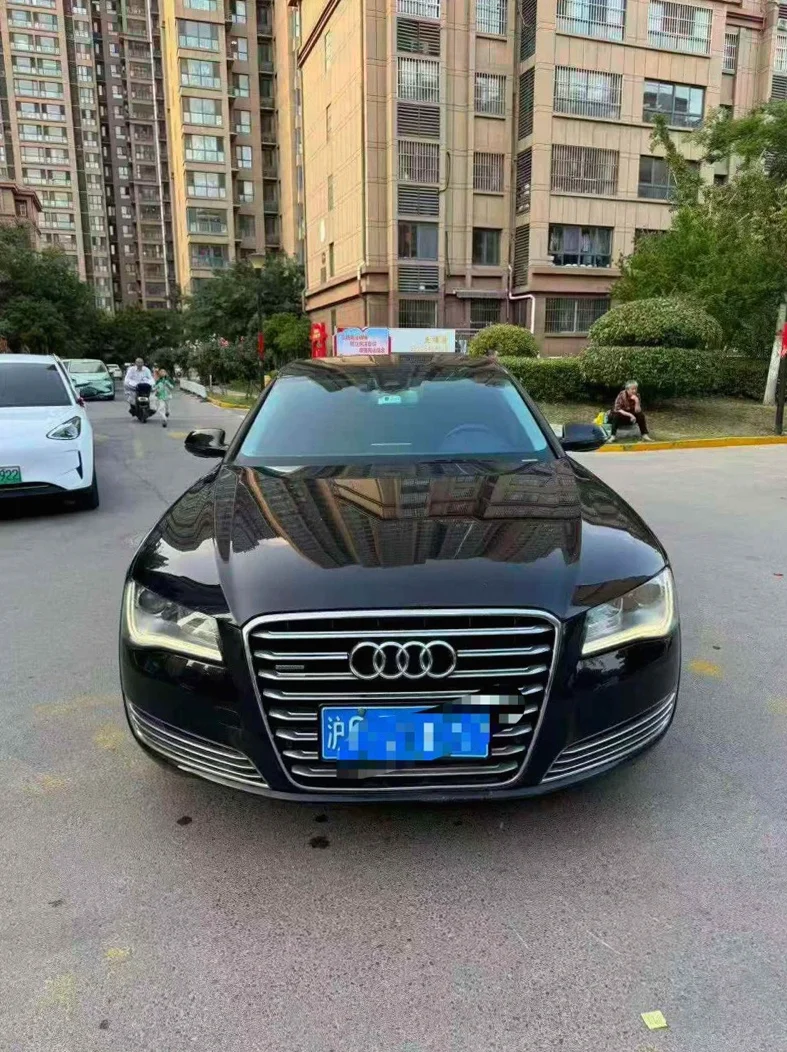 14年奥迪A8L 3.0T四驱高配