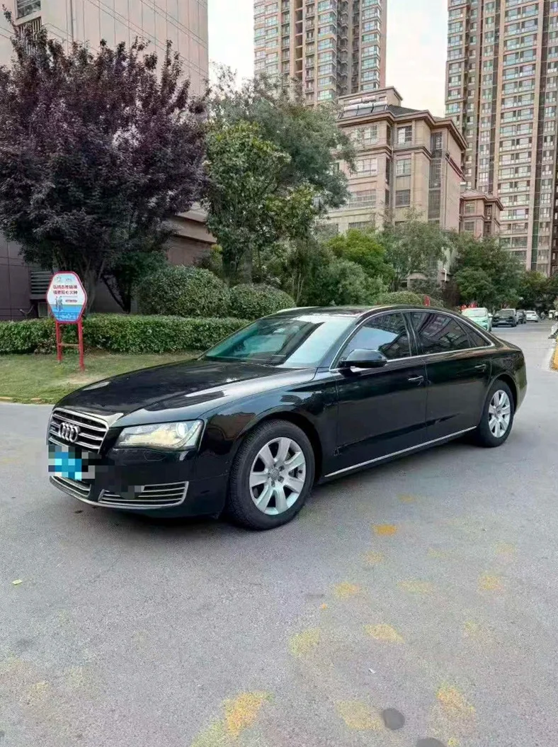奥迪A8L 正面外观二