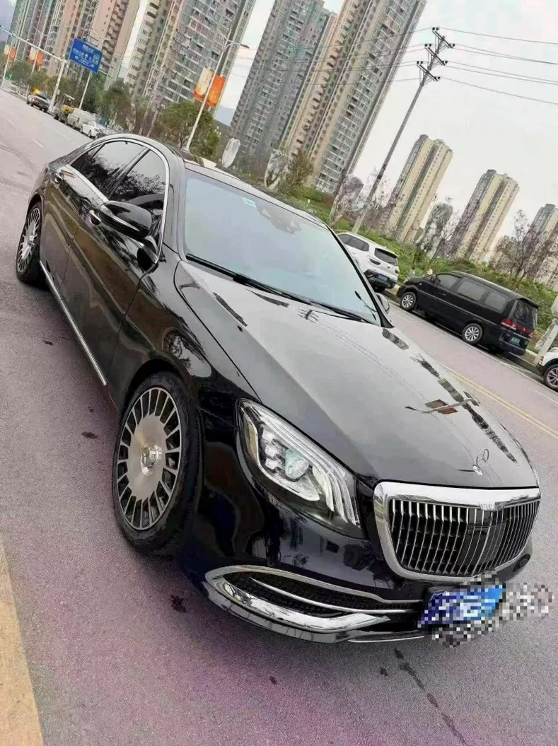 奔驰S 正面外观三