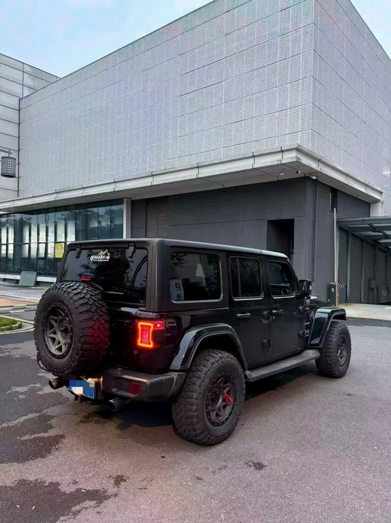 Jeep牧马人 内饰前排