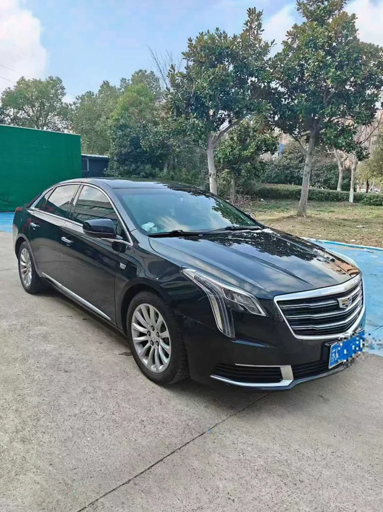 凯迪拉克XTS 正面外观二