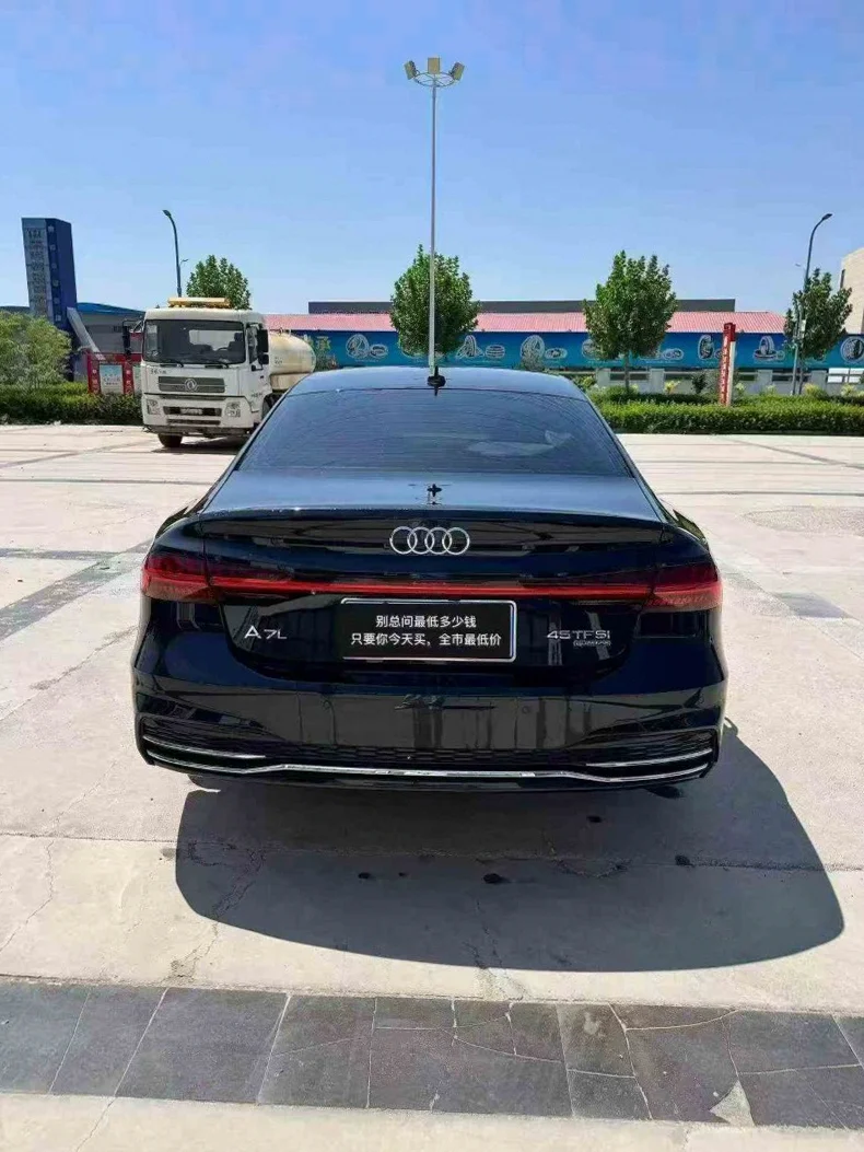 奥迪A7L 驾驶室