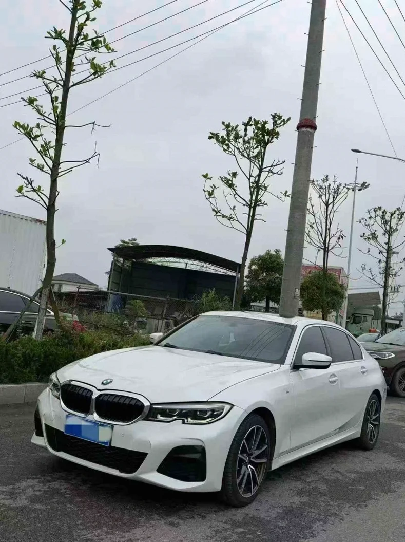 宝马3系 正面外观三
