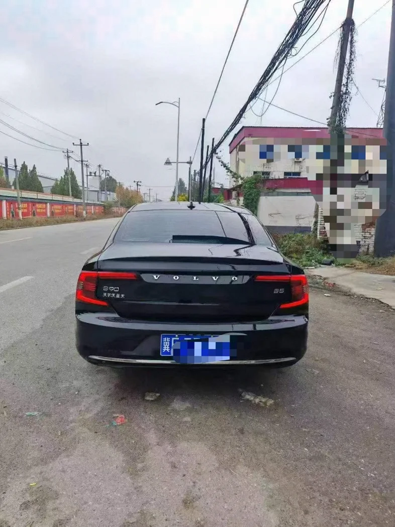 沃尔沃S90 驾驶室