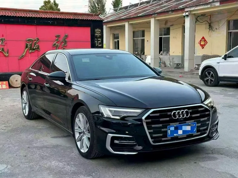 奥迪A6L 正面外观三