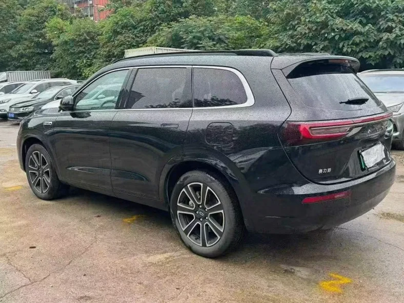 华为智选问界 内饰后排