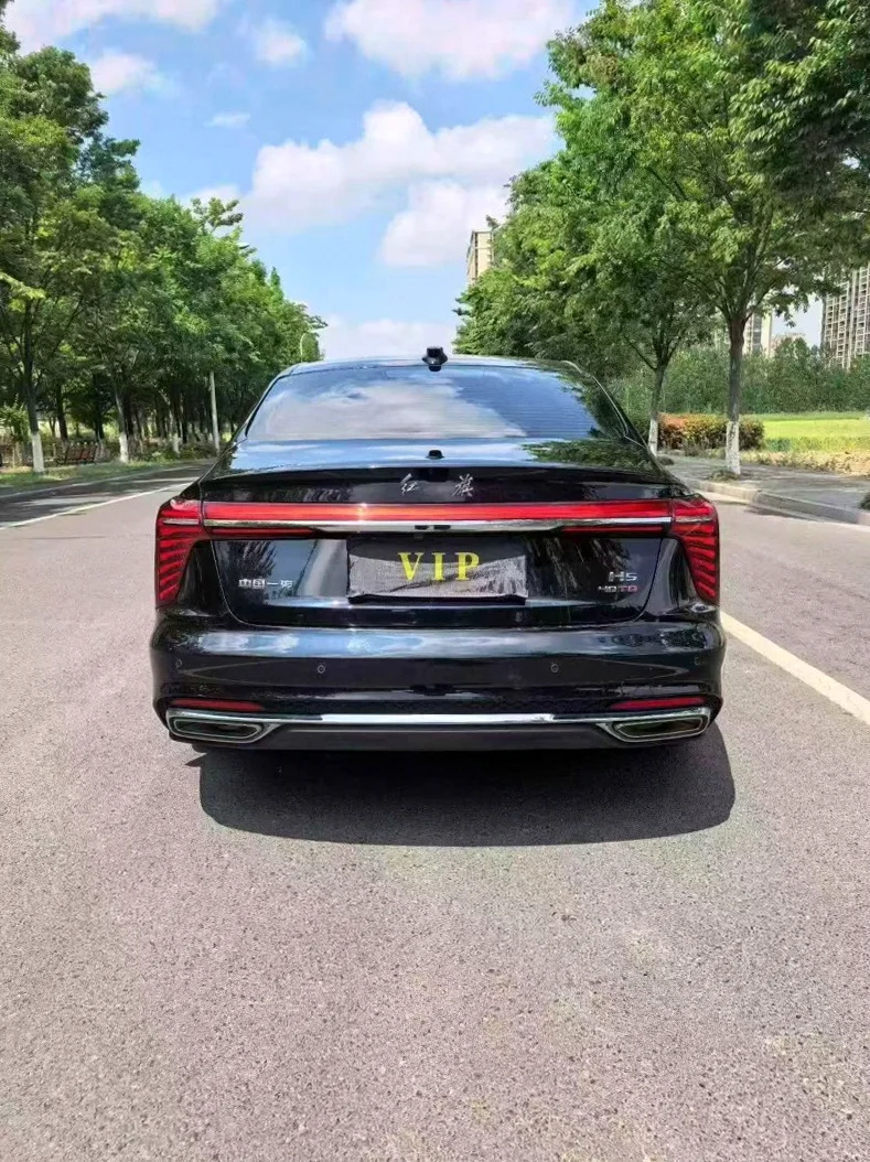 红旗H5 后面外观一