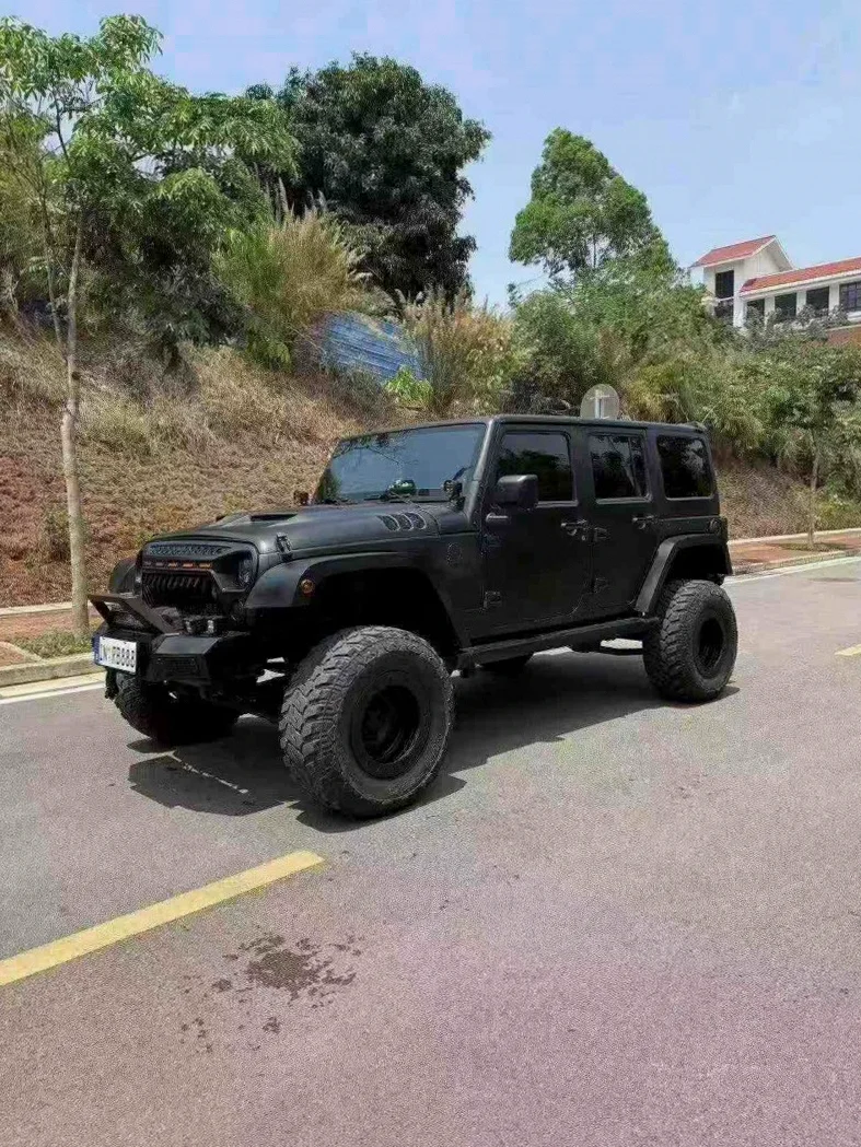 Jeep牧马人 正面外观二