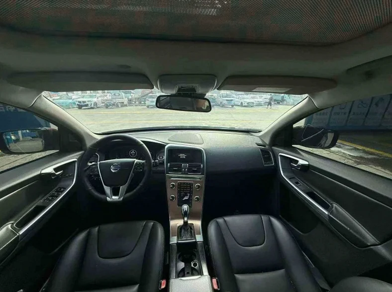 沃尔沃XC60 后面外观二