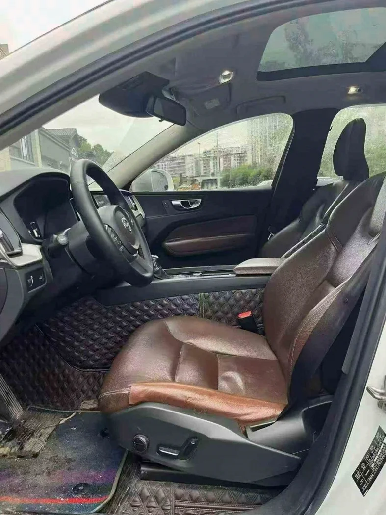 沃尔沃XC60 后面外观一