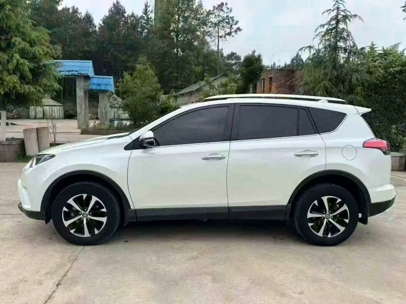 丰田RAV4荣放 驾驶室