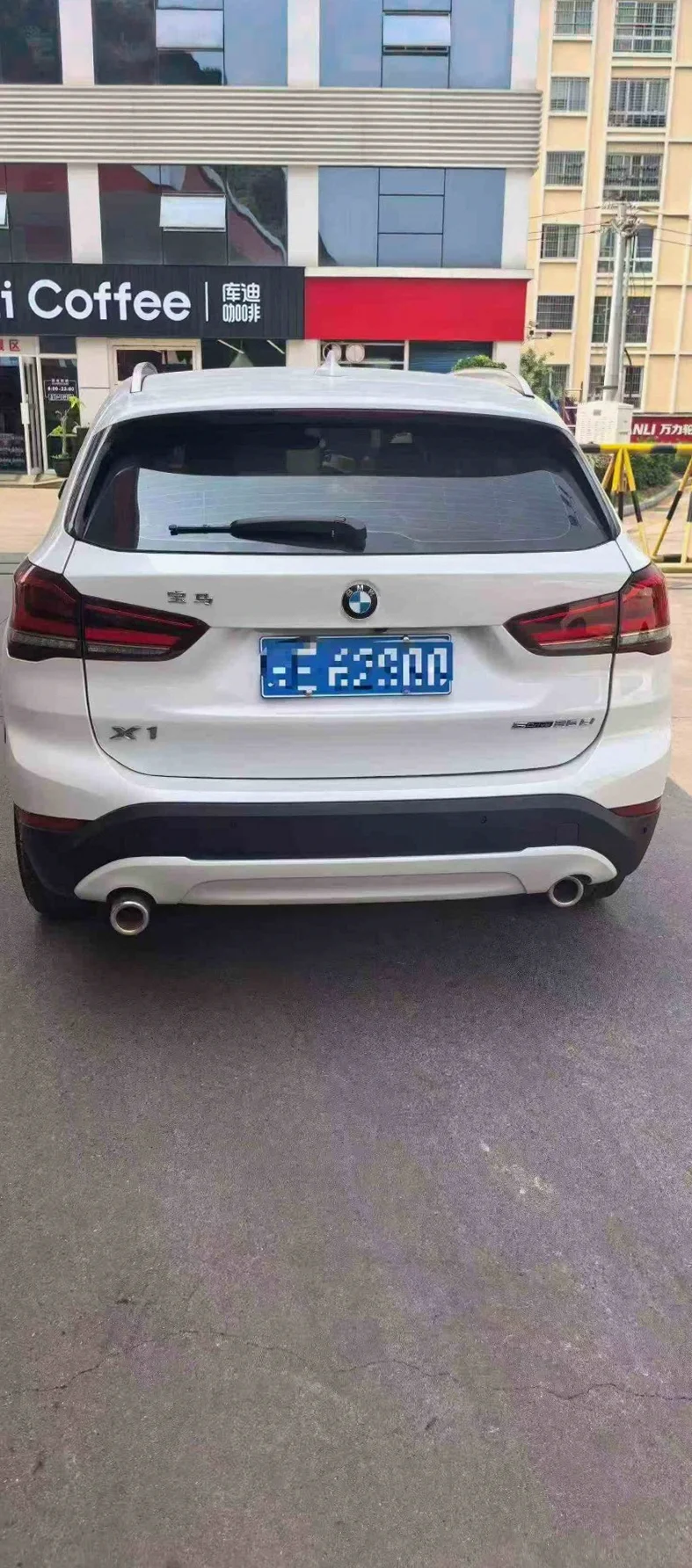 X1宝马 驾驶室