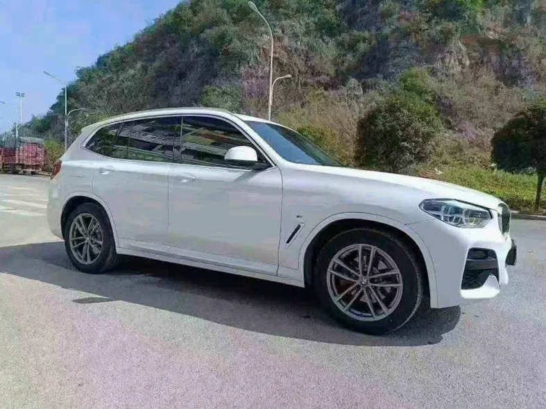 宝马X3 正面外观三