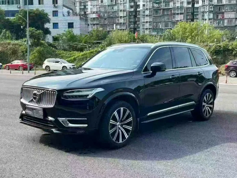沃尔沃XC90 正面外观三