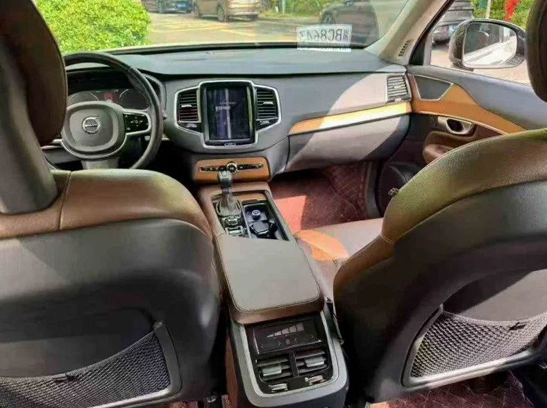 沃尔沃XC90 后面外观一
