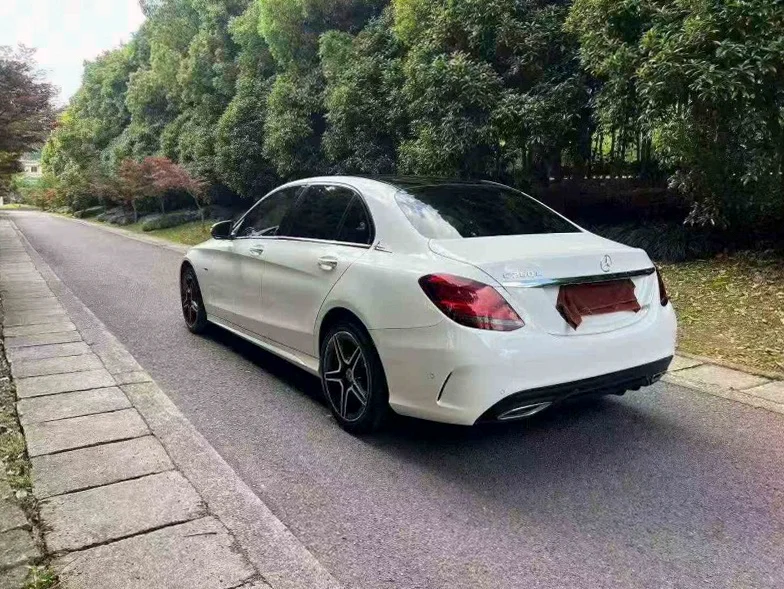 奔驰C 内饰后排