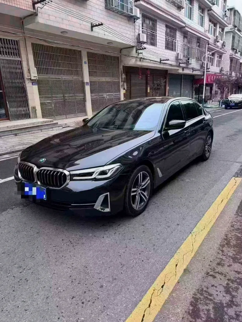 宝马5系 正面外观二