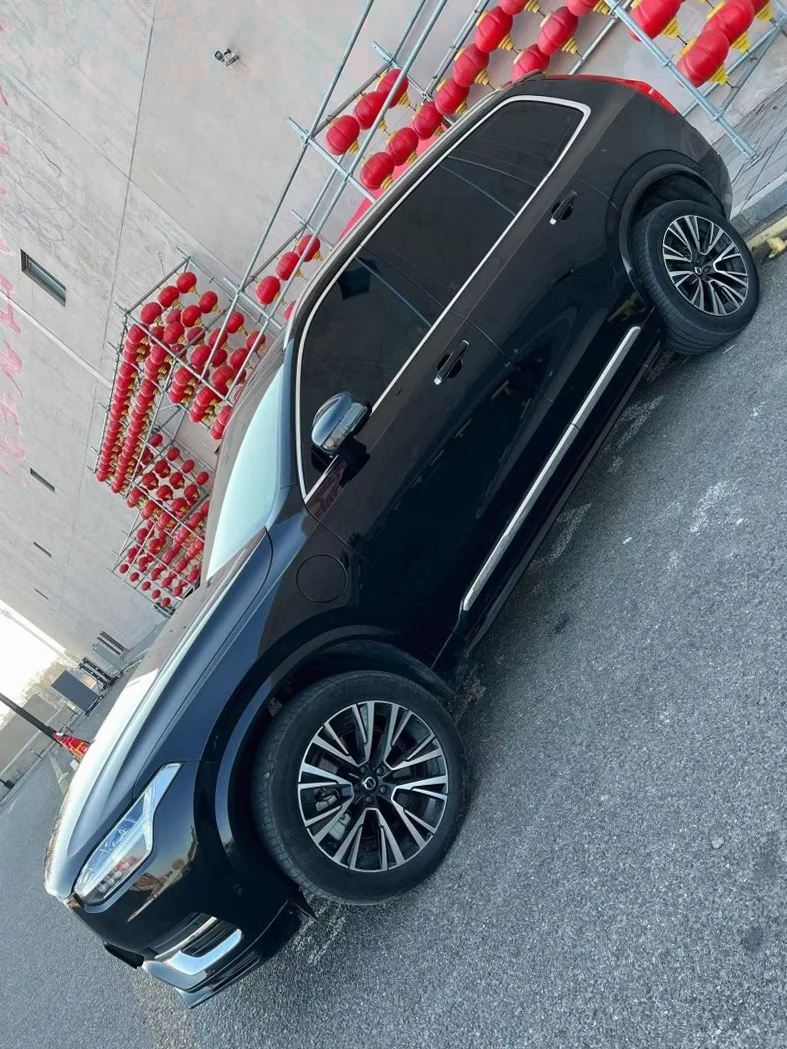 沃尔沃XC90 正面外观三