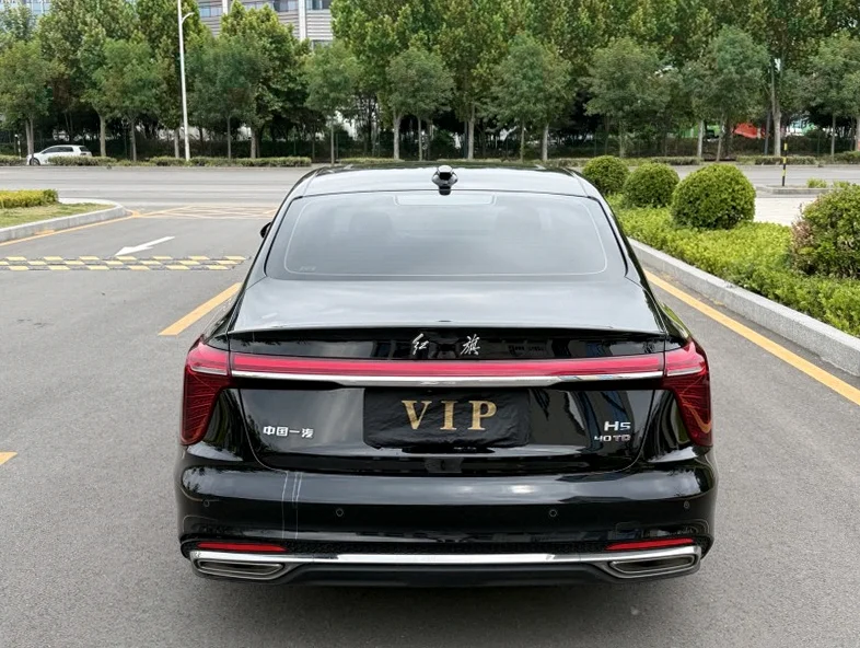 红旗H5 驾驶室