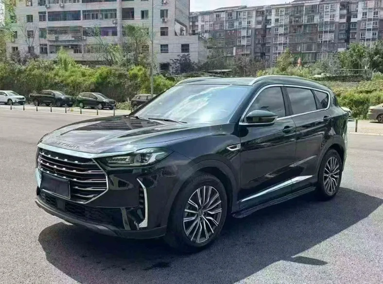 奇瑞瑞虎 正面外观三