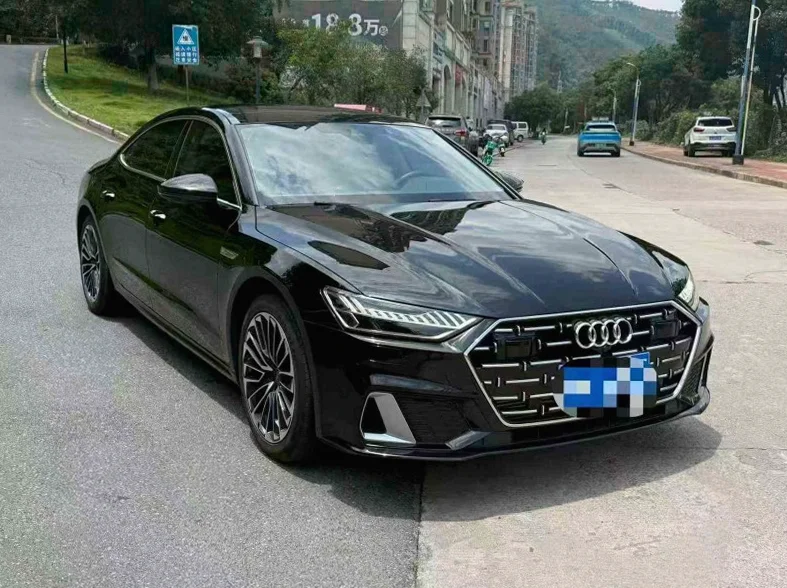 奥迪A7L 正面外观二