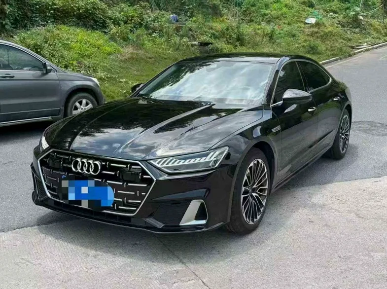 奥迪A7L 正面外观三