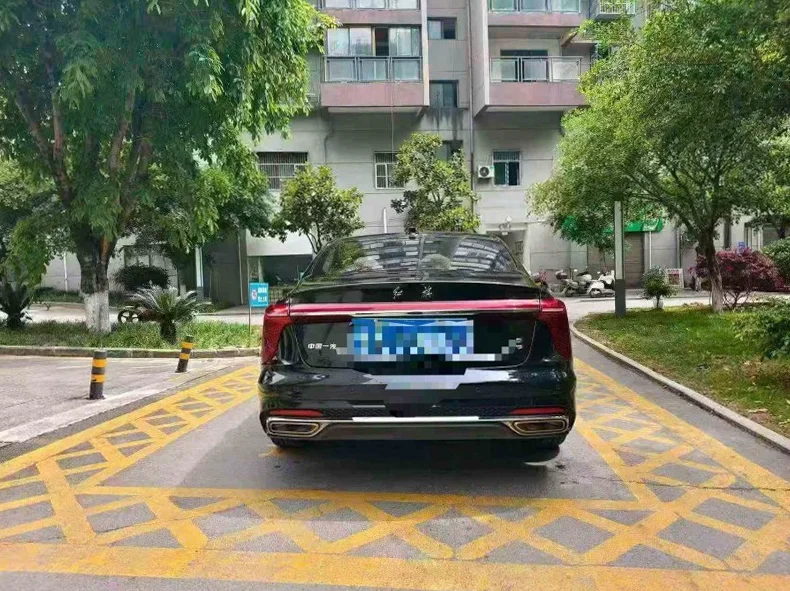 红旗H5 驾驶室