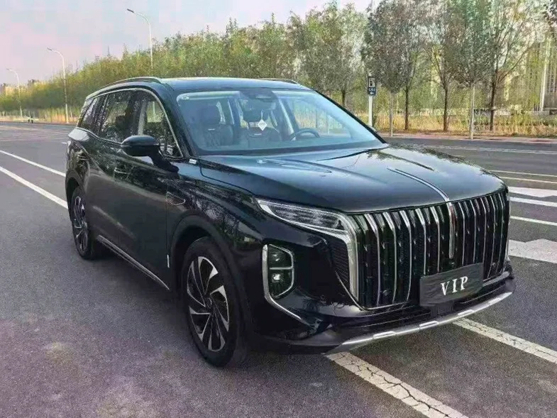 红旗HS7 正面外观二