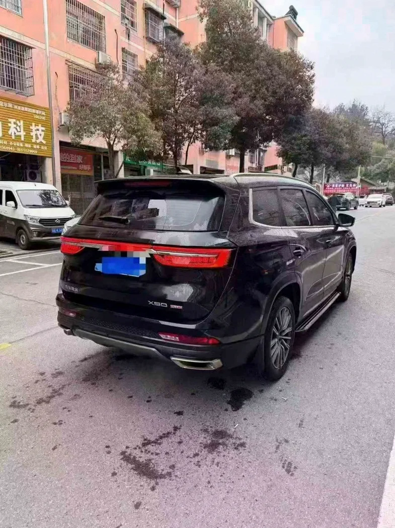 奇瑞捷途 内饰前排