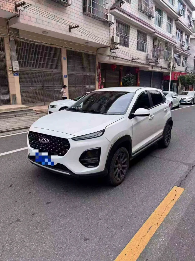 奇瑞瑞虎 正面外观二