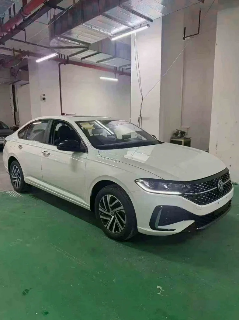 大众朗逸 正面外观二