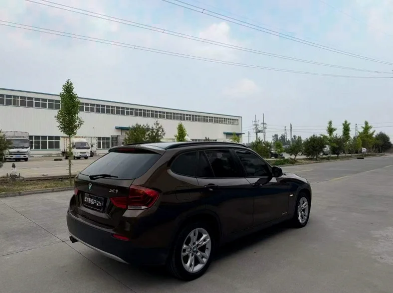 X1宝马 驾驶室