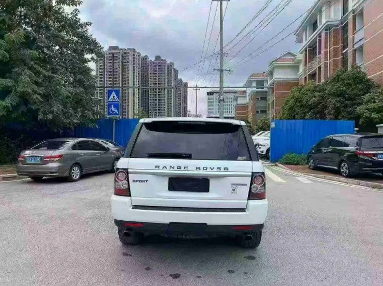 路虎揽胜运动 驾驶室
