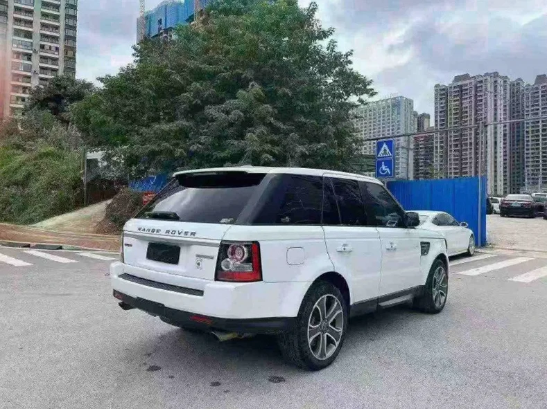 路虎揽胜运动 内饰前排