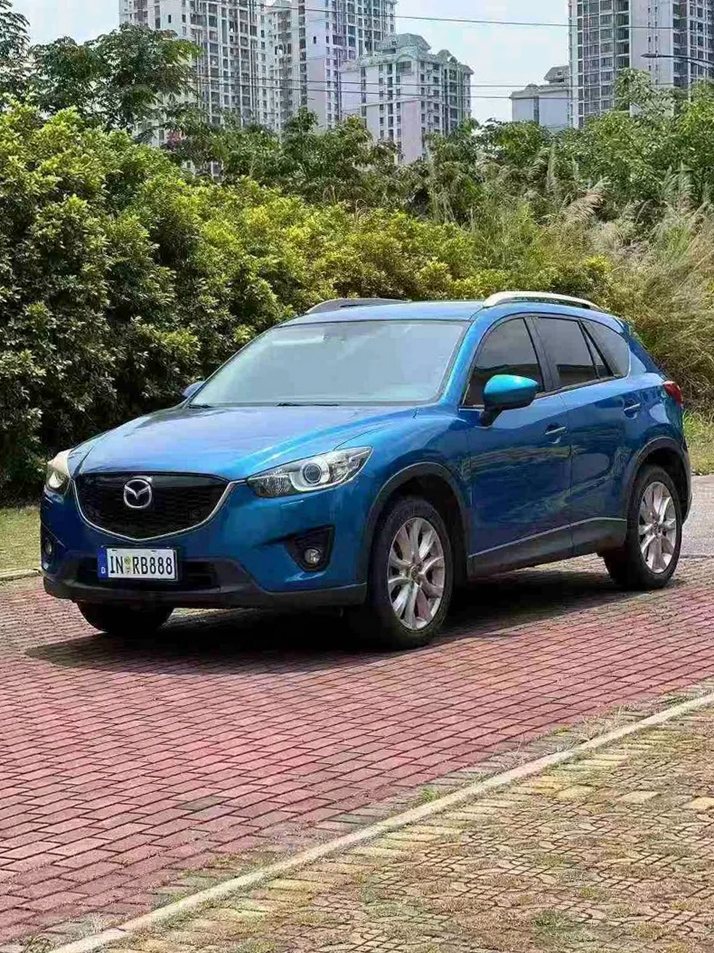 马自达CX-5 正面外观三