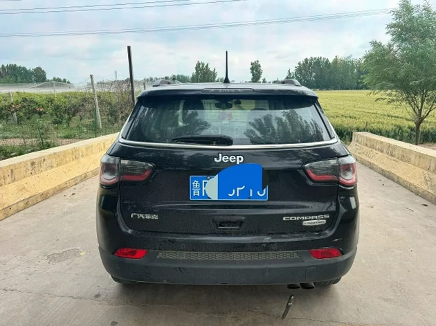 Jeep指南者 后面外观三