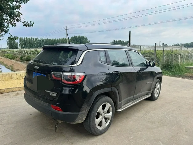 Jeep指南者 后面外观二