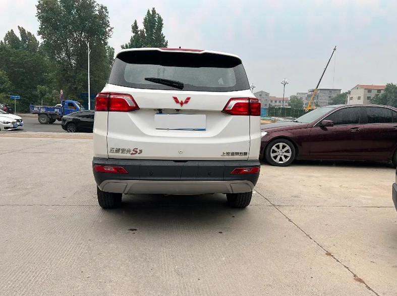 五菱汽车宏光 后面外观一