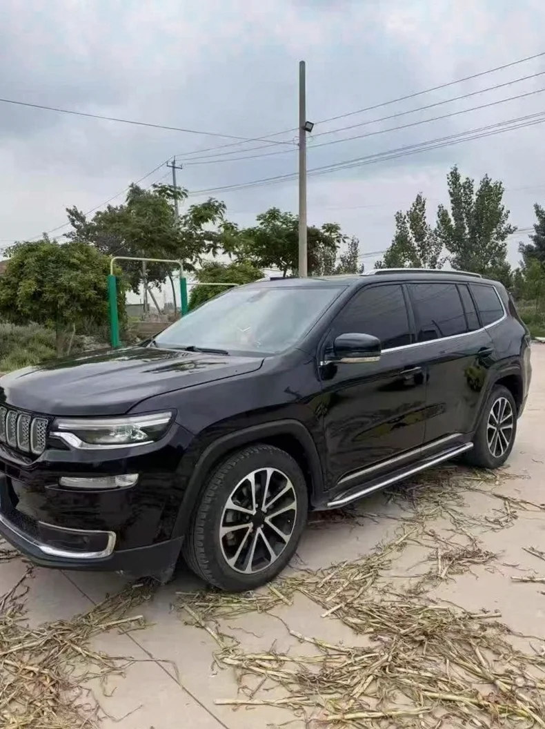 Jeep指挥官 正面外观二