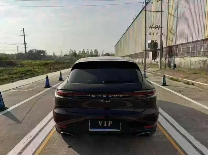保时捷Macan 驾驶室